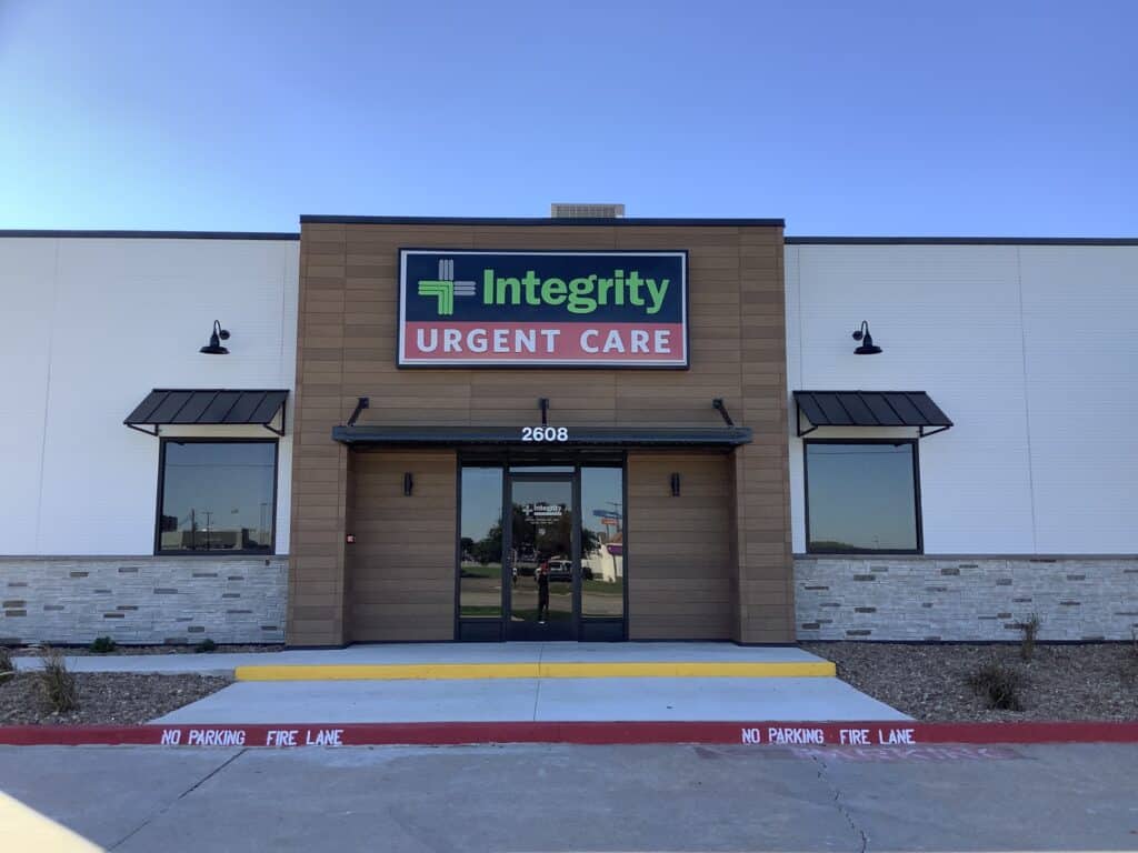 Exterior view of the Integrity Urgent Care in Brenham, TX.